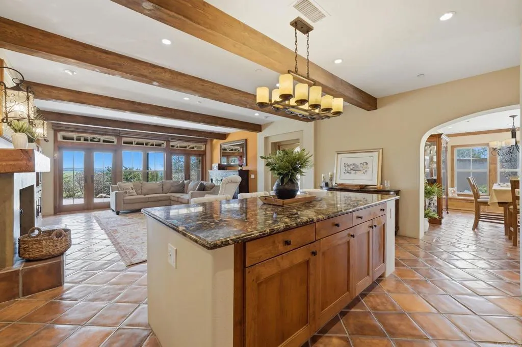 https://cdn.realtyfeed.com/cdn/127/306704130/d5dbc7384b25a36b3dfbafe8655b96d0.webp