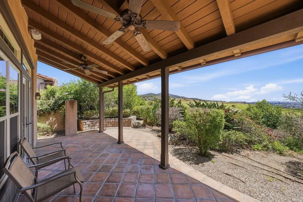 https://cdn.realtyfeed.com/cdn/127/306704130/db06486d6e518da671a5d1772f38a8b4.webp