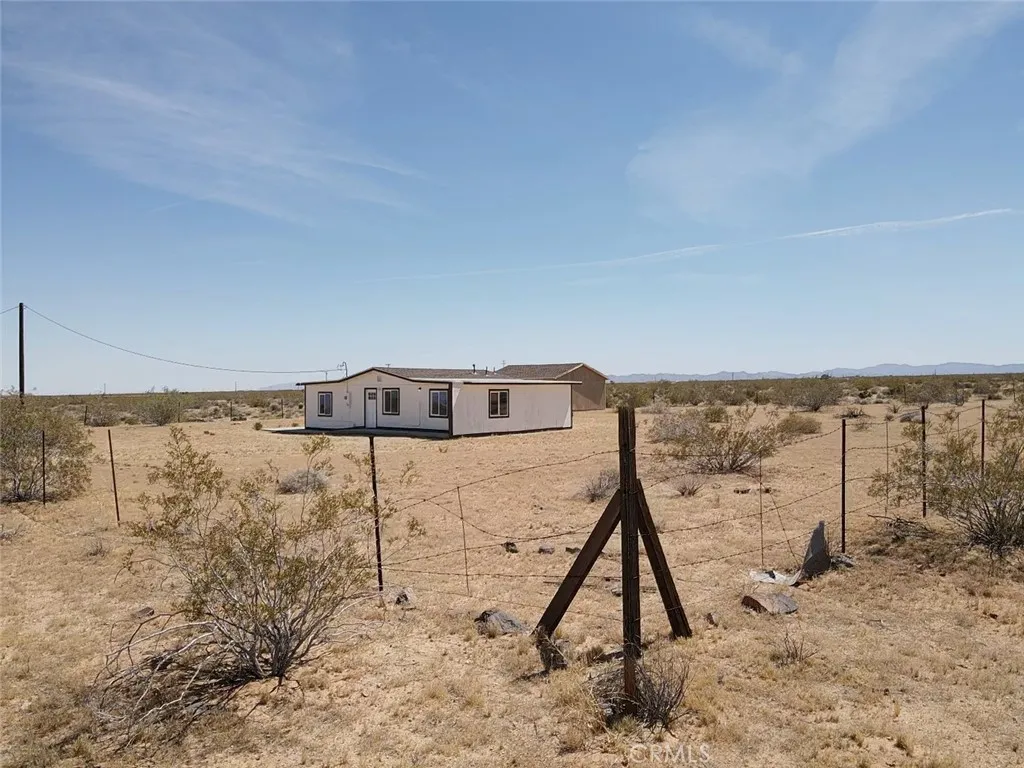 60033 Sespe, Landers, CA, 92285