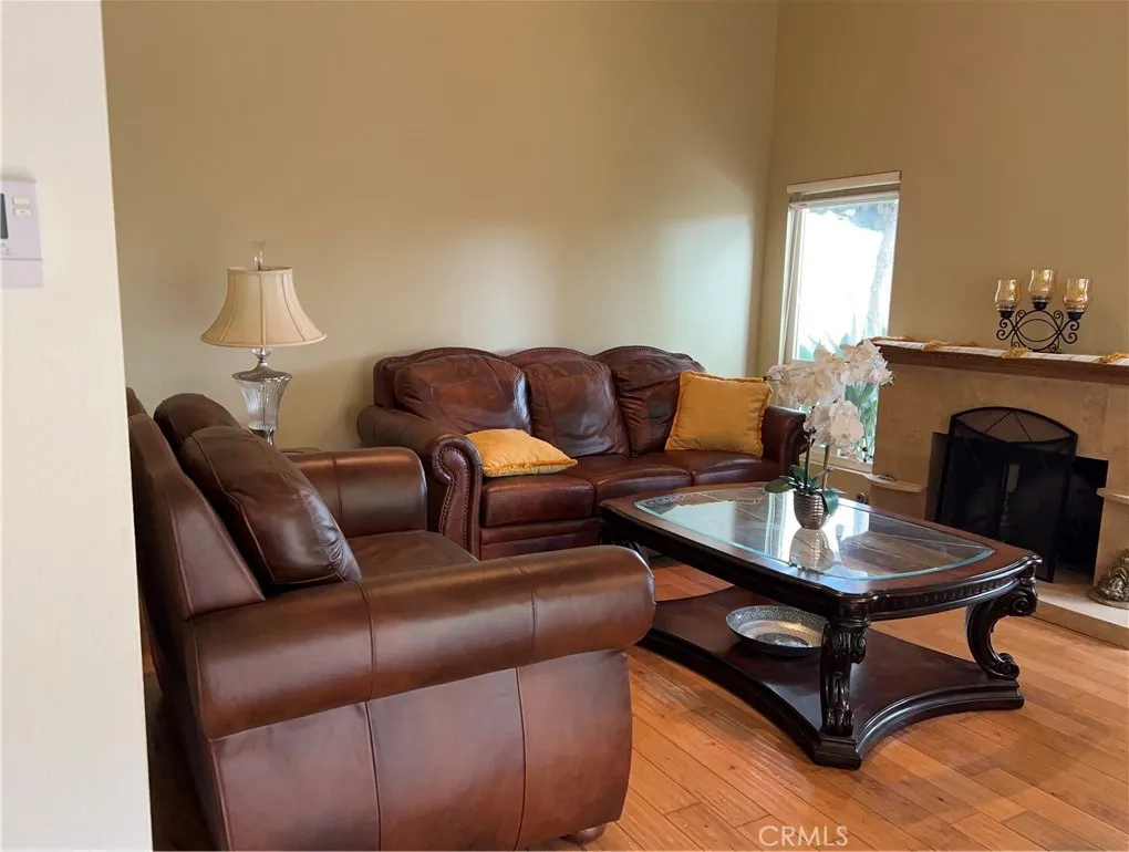 https://cdn.realtyfeed.com/cdn/127/306704132/04b416b0833f490c7692626d88519481.webp