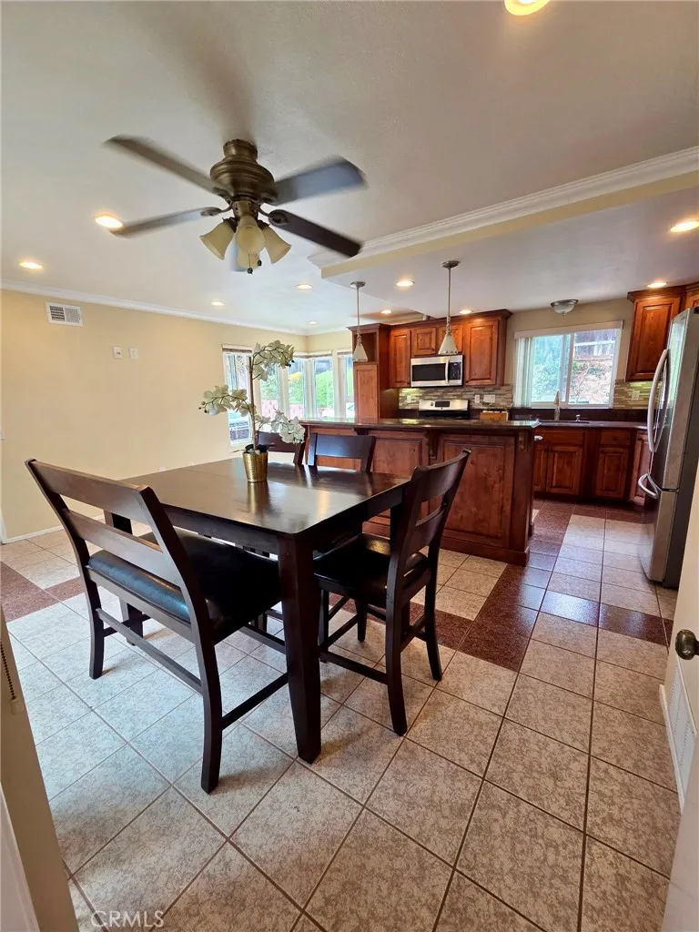 https://cdn.realtyfeed.com/cdn/127/306704132/3daaf42876d5ee1c4cfd68c08d981b68.webp