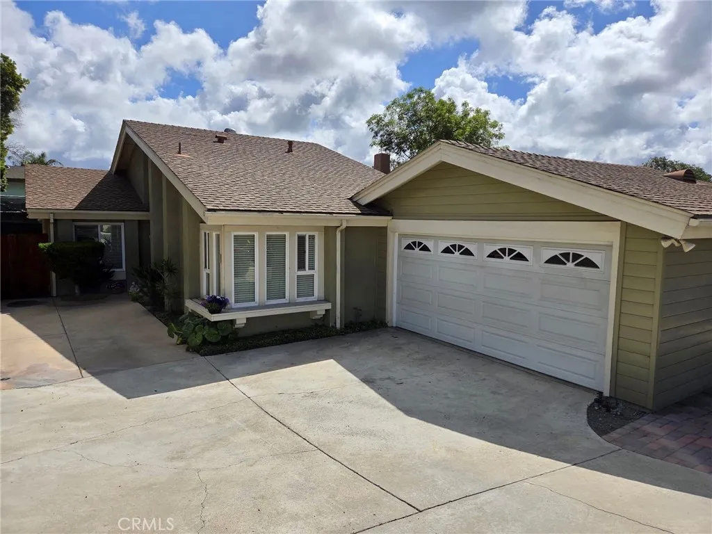 https://cdn.realtyfeed.com/cdn/127/306704132/c3d189061451ef02b00cfba1fb12744f.webp