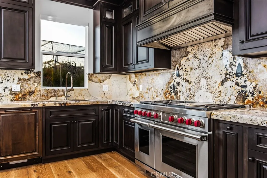 https://cdn.realtyfeed.com/cdn/127/306704219/4249b340e468ef970eddf5ffe81aa6a1.webp