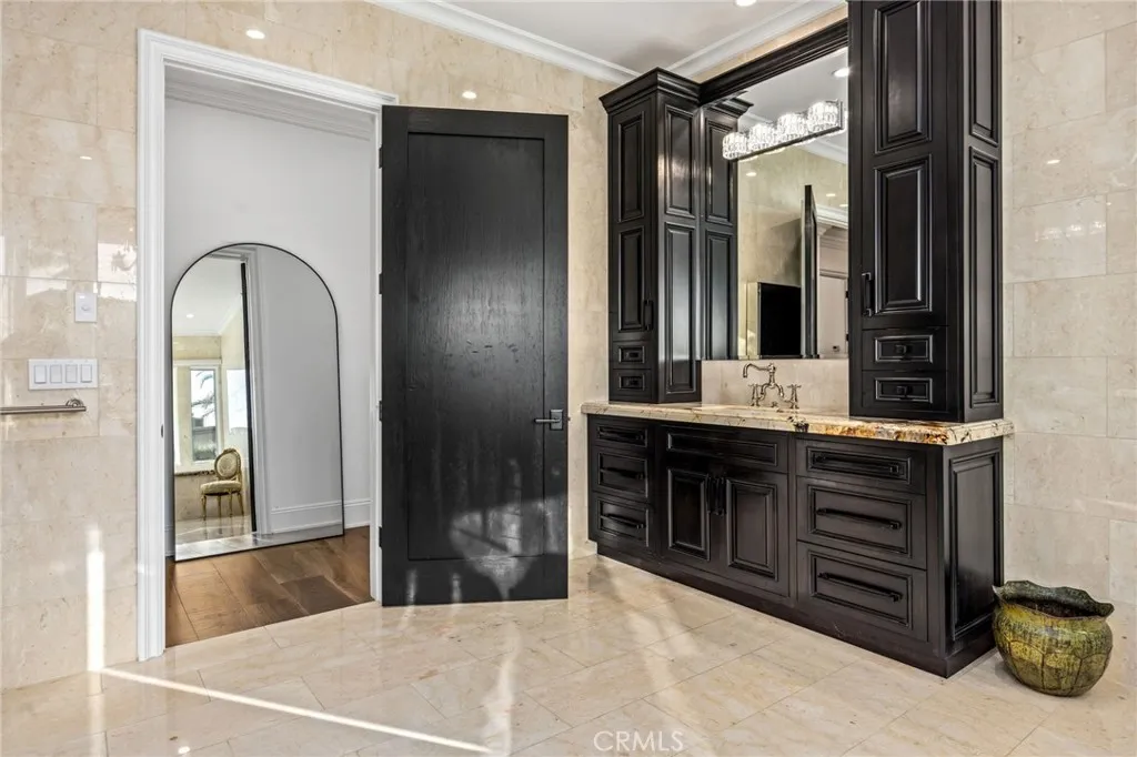 https://cdn.realtyfeed.com/cdn/127/306704219/5bfff438482dba01002eba953712fd5f.webp