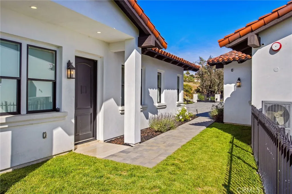 https://cdn.realtyfeed.com/cdn/127/306704219/5ff9b1183a613052d7499c82dccc2544.webp