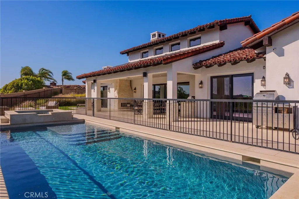 https://cdn.realtyfeed.com/cdn/127/306704219/8dcb792e22df0bc974cd6cfdca7f21d1.webp