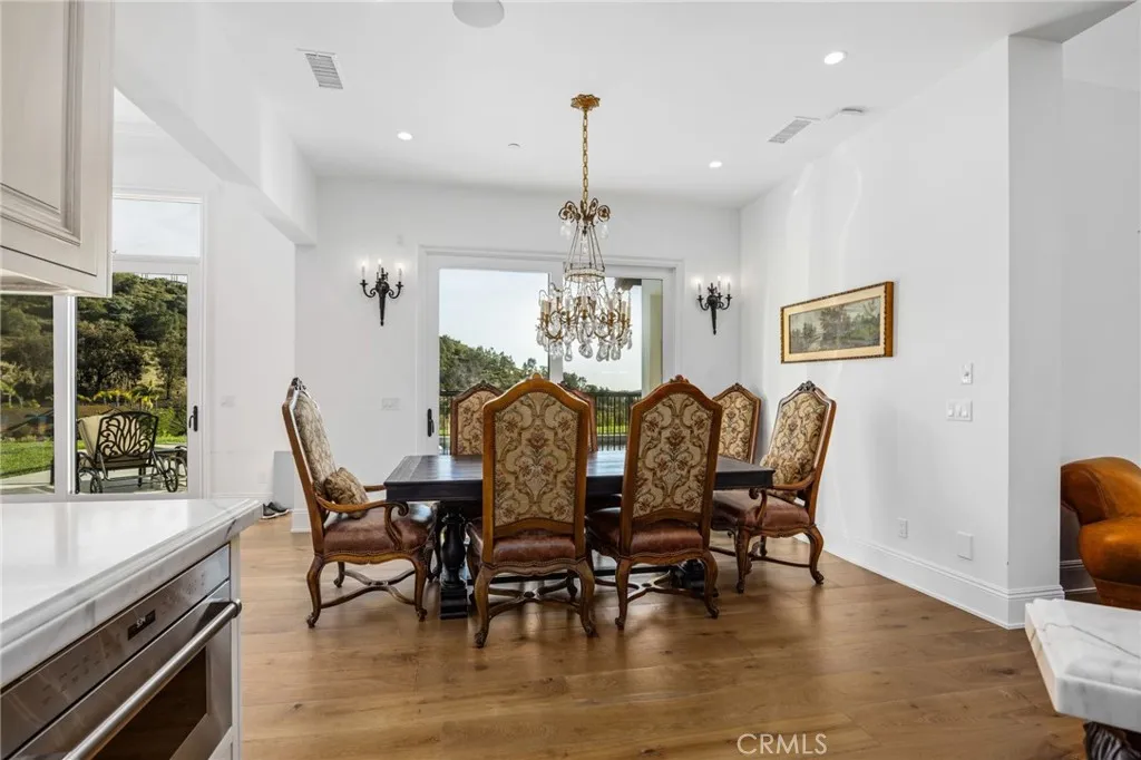 https://cdn.realtyfeed.com/cdn/127/306704219/cac43c6f3ce4859f020573a03c1ae729.webp