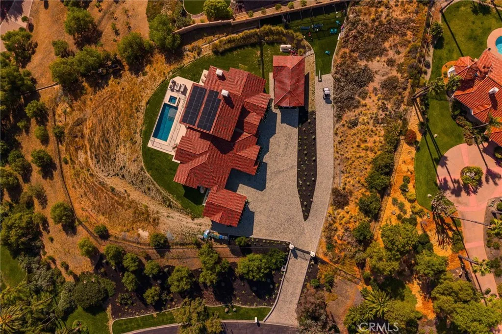 https://cdn.realtyfeed.com/cdn/127/306704219/dd090ff38c9d1e8fc5d6464b1bd00407.webp