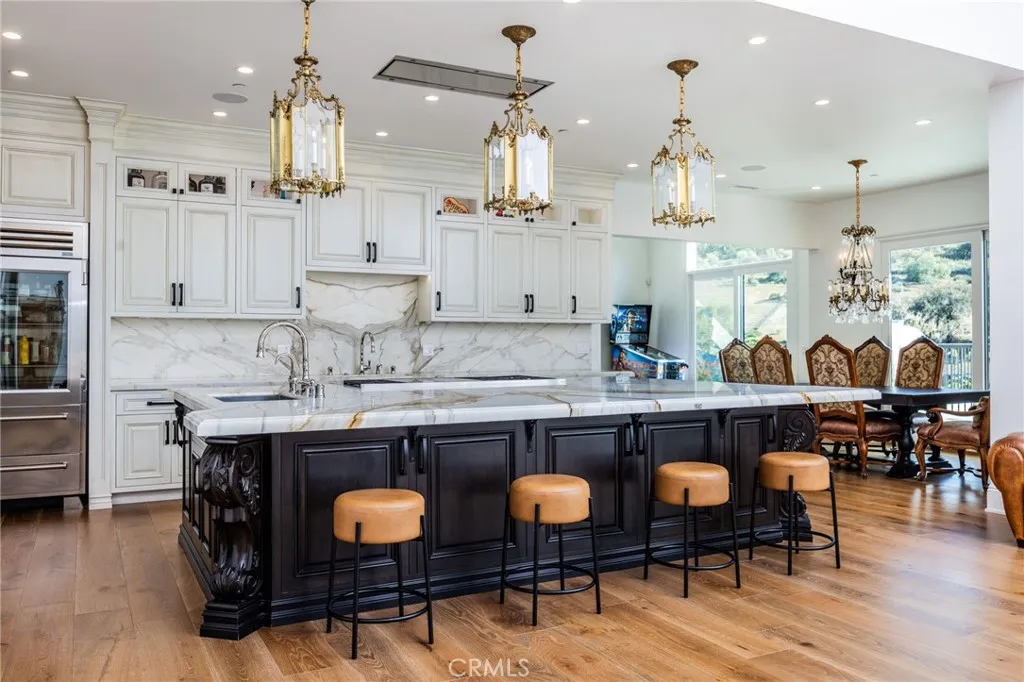 https://cdn.realtyfeed.com/cdn/127/306704219/e8eee51ac19793c173821da58ed0f1eb.webp