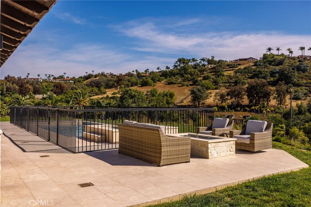 https://cdn.realtyfeed.com/cdn/127/306704219/eca9a540950b17f65aaf95f9603d6598.webp