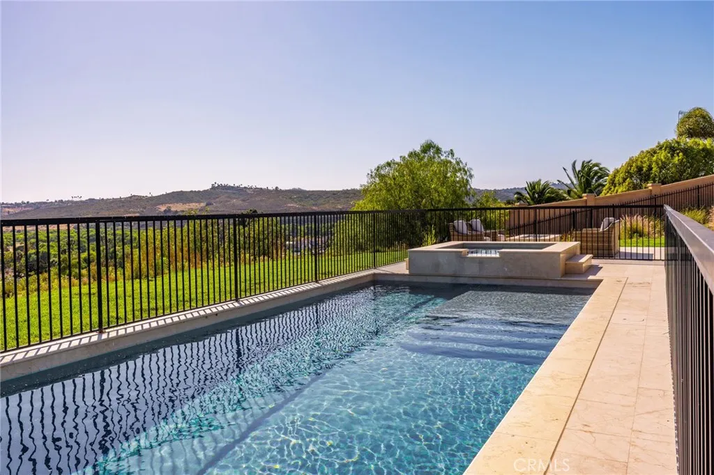 https://cdn.realtyfeed.com/cdn/127/306704219/f54125b3d2286ccfbbaee6c64fce8525.webp