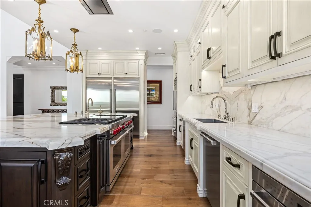 https://cdn.realtyfeed.com/cdn/127/306704219/ffbe9477d00dfebf6983a045a7774299.webp