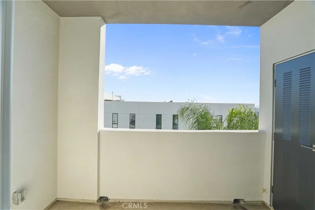 8750 Sepulveda Boulevard UNIT 406, North Hills, CA, 91343