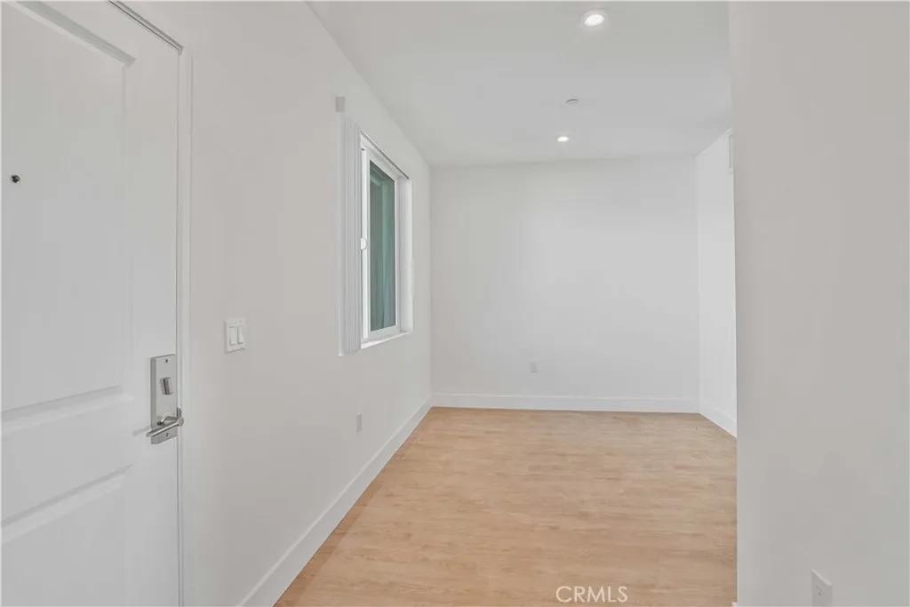 8750 Sepulveda Boulevard UNIT 406, North Hills, CA, 91343