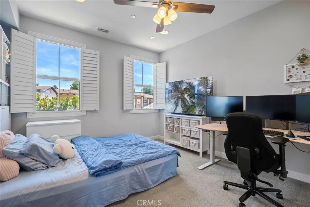 18 Goldenrod, Lake Forest, CA, 92630