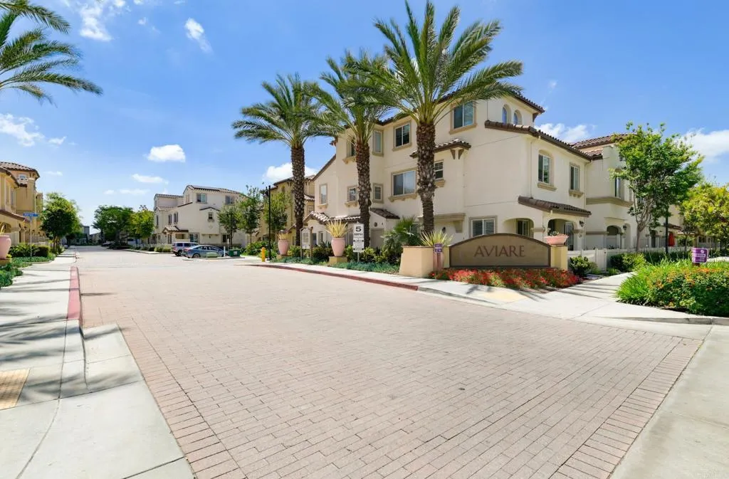 https://cdn.realtyfeed.com/cdn/127/306704370/7cf96d12849aa62b66725106b68f7da3.webp