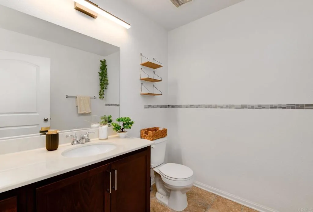 https://cdn.realtyfeed.com/cdn/127/306704370/8de4749f5a4274c637eed62062c8e290.webp