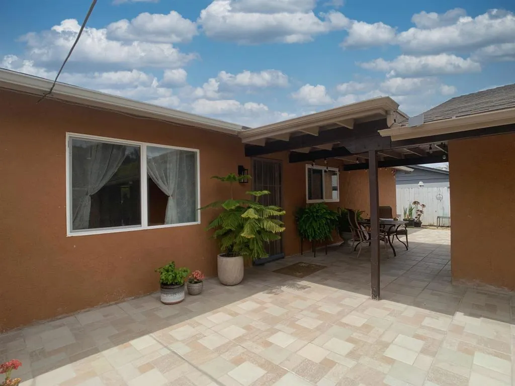 9104 Northcote Road, Santee, CA 92071 - Photo 5 of 25, Santee, CA