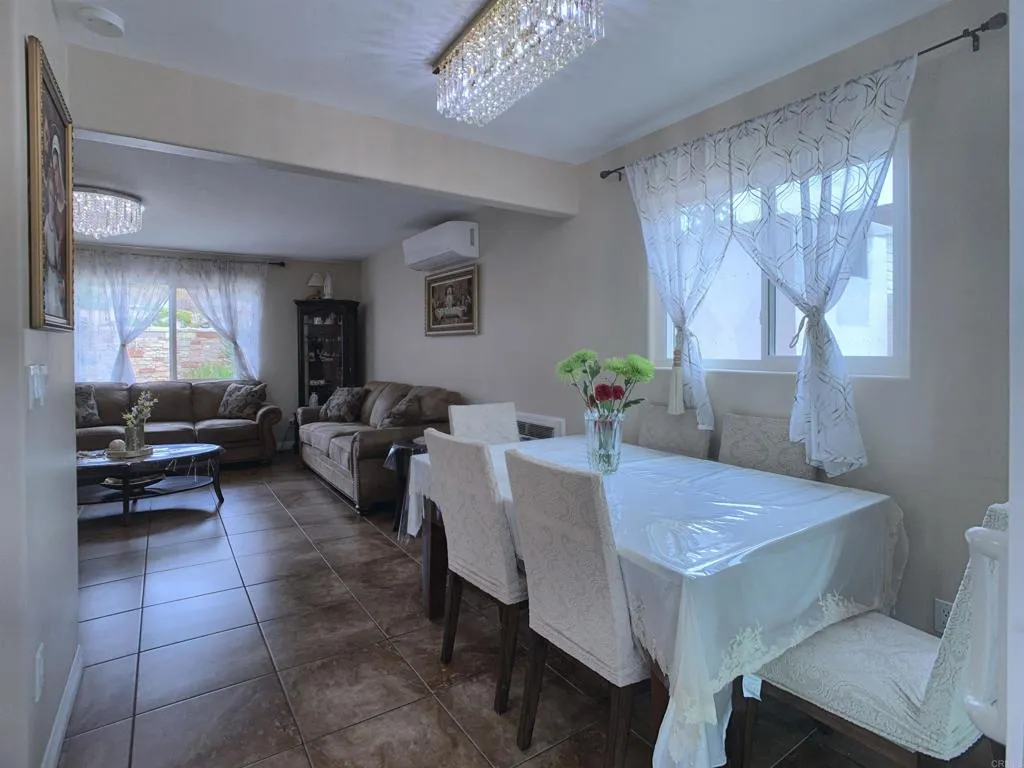 https://cdn.realtyfeed.com/cdn/127/306704372/9414df328647fcf2e119fffc6948f698.webp