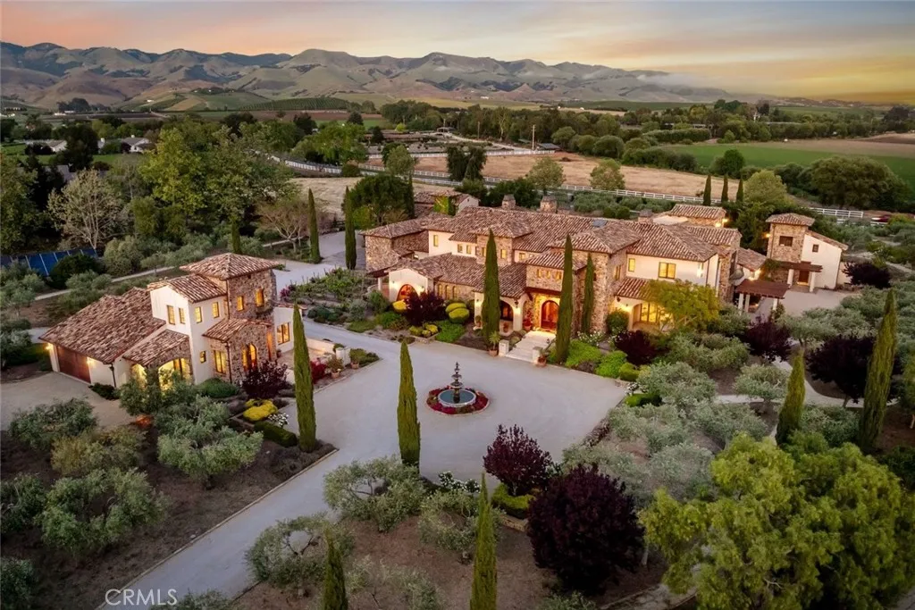 Featured Homes Featured Homes