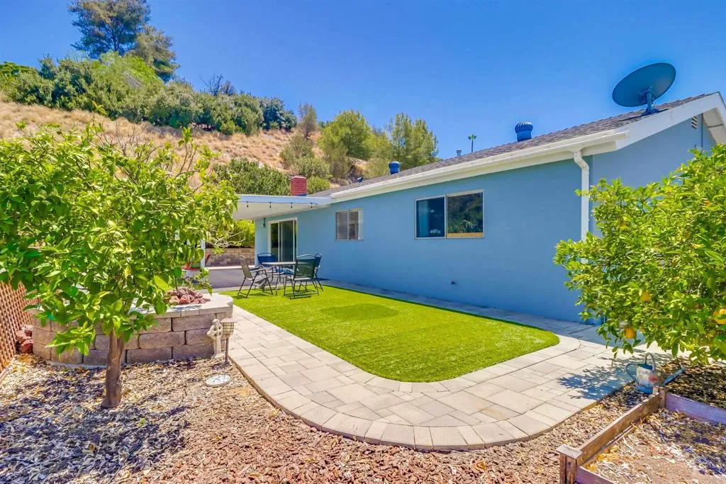 https://cdn.realtyfeed.com/cdn/127/306704448/c271337dba057cf7ea06f9844412a0a7.webp