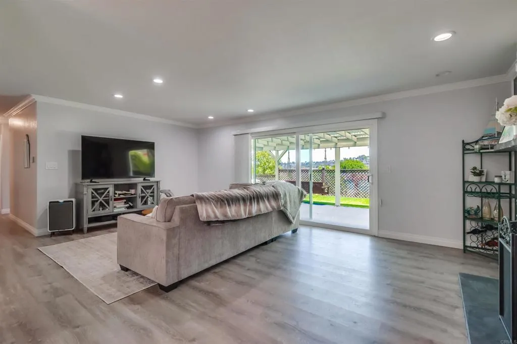 https://cdn.realtyfeed.com/cdn/127/306704448/f3cb632b0e14b12a1f570e5bb1b74b71.webp