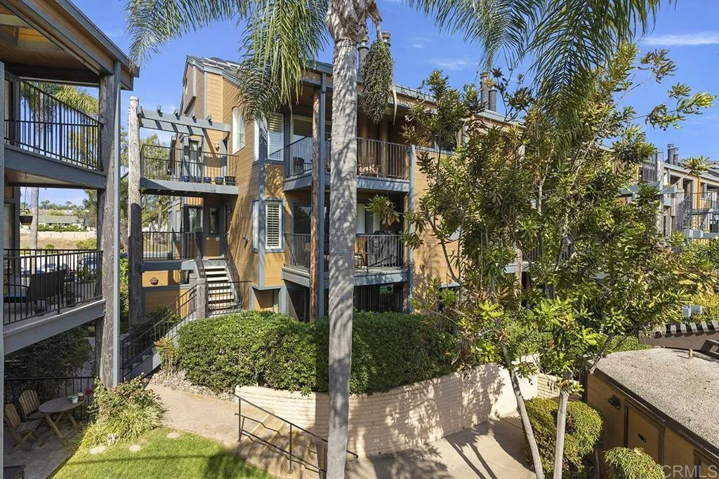 https://cdn.realtyfeed.com/cdn/127/306704492/a7bfe310d764fbee6591436e2a168c69.webp