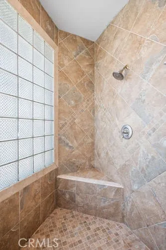 https://cdn.realtyfeed.com/cdn/127/306704494/062123a777f09aa7abfd20048a59d1e4.webp