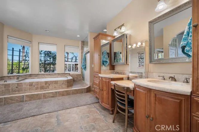 https://cdn.realtyfeed.com/cdn/127/306704494/097e52f11510989fbeadc60ee0bbb580.webp