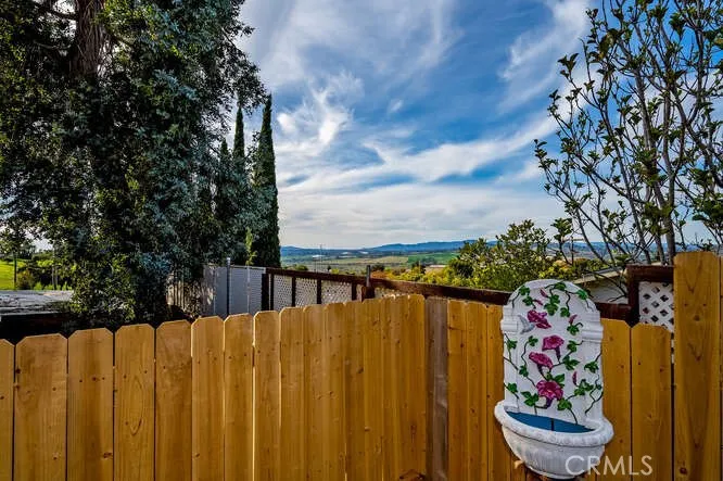 https://cdn.realtyfeed.com/cdn/127/306704494/36224573059423580fdc3c305fc385f4.webp