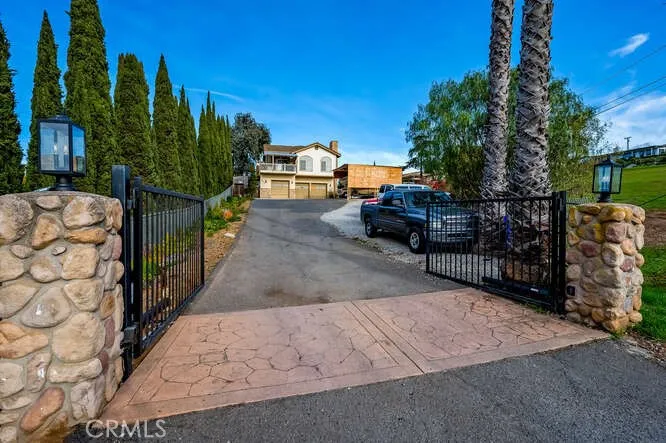 https://cdn.realtyfeed.com/cdn/127/306704494/45c3501dc1545ff13a77e653e0b8f7b1.webp