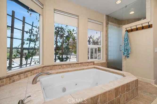 https://cdn.realtyfeed.com/cdn/127/306704494/552fa4ec9c32f62fe8614dfbc84d98bf.webp