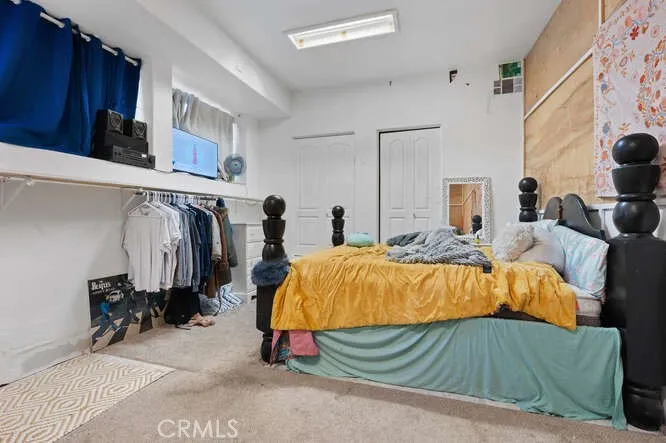 https://cdn.realtyfeed.com/cdn/127/306704494/658ca4429e9f18dba51c96942ae280c2.webp