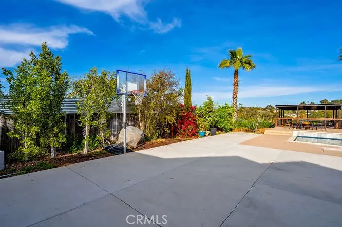 https://cdn.realtyfeed.com/cdn/127/306704494/940180f0a1904529b170e5c32e328924.webp