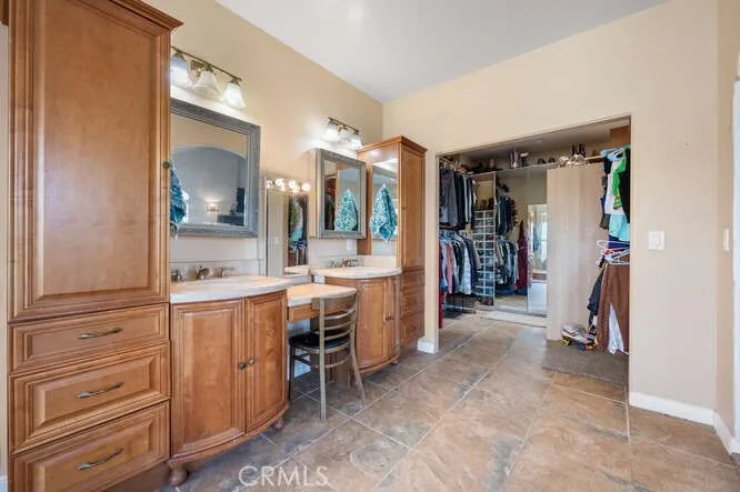 https://cdn.realtyfeed.com/cdn/127/306704494/95d52688d0771f43fe257468db1461bb.webp