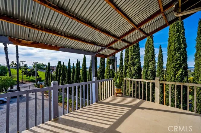 https://cdn.realtyfeed.com/cdn/127/306704494/cd09dcd209d5a41e6d7f84ee863de92a.webp