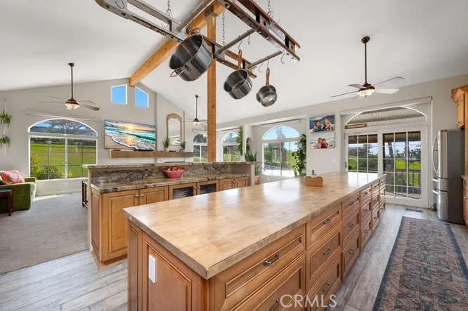 https://cdn.realtyfeed.com/cdn/127/306704494/f6f35ad4f13949a2688d60929332f894.webp