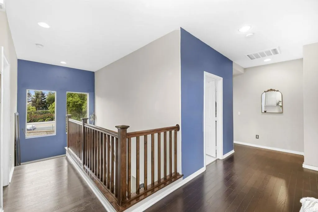 https://cdn.realtyfeed.com/cdn/127/306704509/182bb08a4e47d1f278a0d23c54a0f2dd.webp