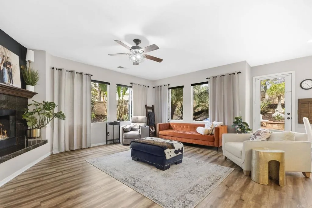 https://cdn.realtyfeed.com/cdn/127/306704509/bc1ec82e58d73b9b7279fb5f23f9b790.webp
