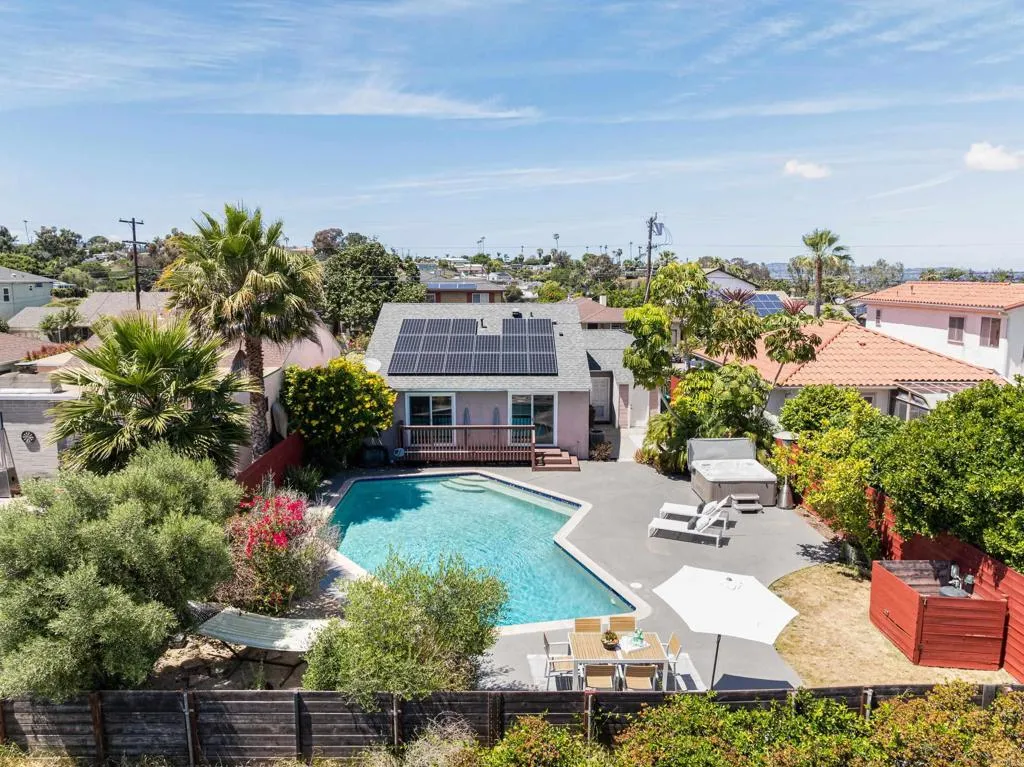 https://cdn.realtyfeed.com/cdn/127/306704591/9e7cc3c0b862aec188e5586e025f78c0.webp