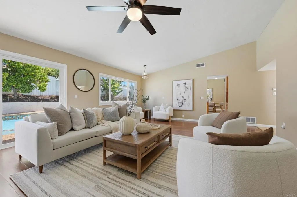 https://cdn.realtyfeed.com/cdn/127/306704597/0d1ccc126c356abdba5f074da644b352.webp
