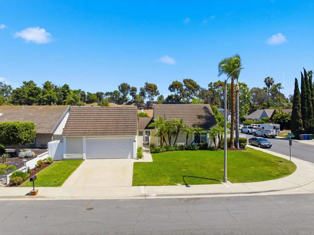 https://cdn.realtyfeed.com/cdn/127/306704597/49a1a1529c2127a9cebb40a38b70ab06.webp