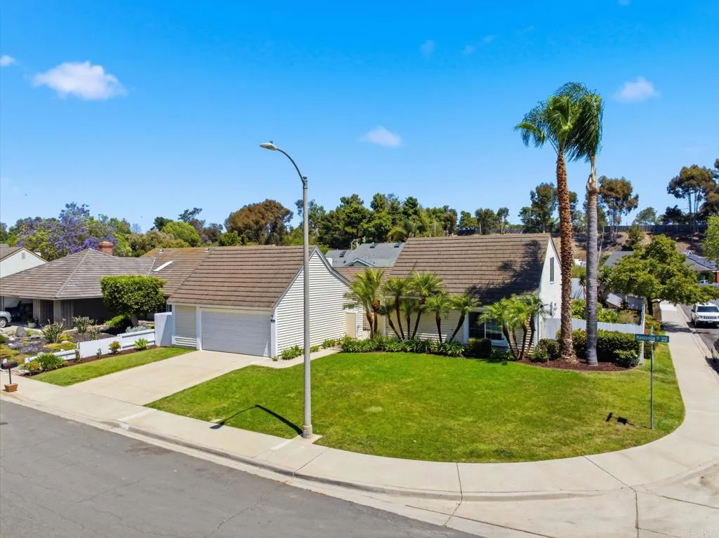 https://cdn.realtyfeed.com/cdn/127/306704597/71341674b005bd232cd854c0a53c76b3.webp