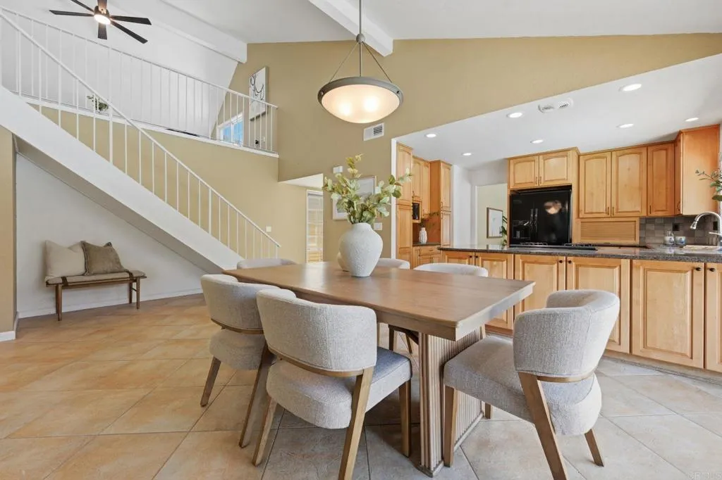 https://cdn.realtyfeed.com/cdn/127/306704597/cbac50d2a1ea5cbe693ae944832809de.webp