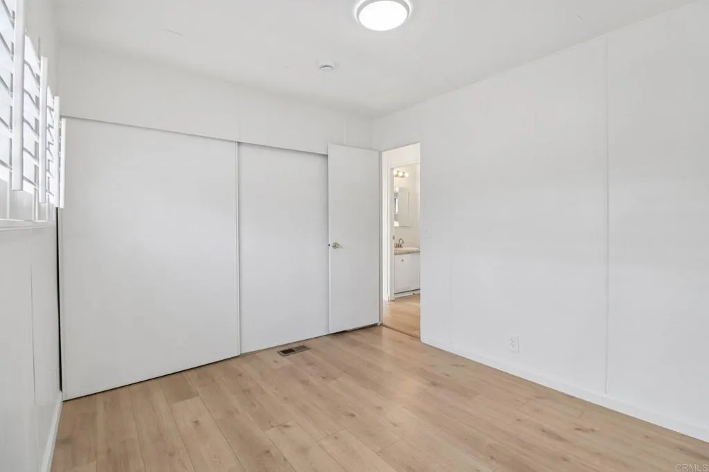 https://cdn.realtyfeed.com/cdn/127/306704759/9a1391f387806756e6fc8b8bba7e3e3e.webp