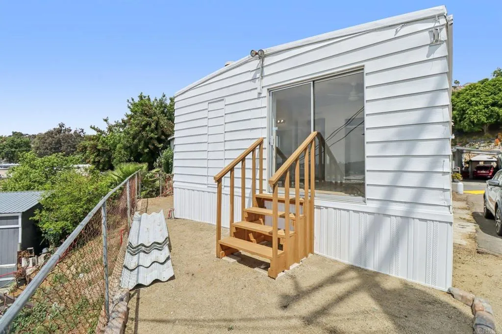 https://cdn.realtyfeed.com/cdn/127/306704759/e06a84010aea9f10f77672c7b490f066.webp