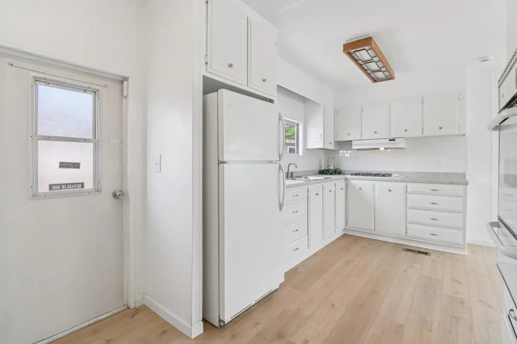 https://cdn.realtyfeed.com/cdn/127/306704759/f789ac6444806d8be501a9da17b9642a.webp