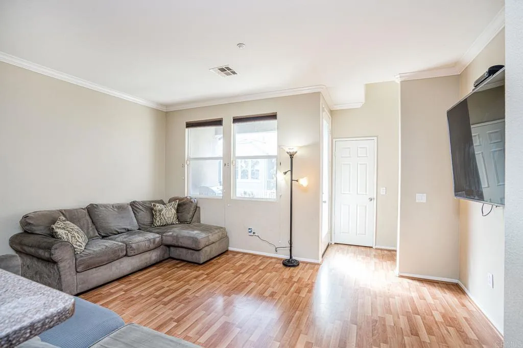 https://cdn.realtyfeed.com/cdn/127/306704772/3030d425acdf1d45fbb7e189e8d5c7cd.webp