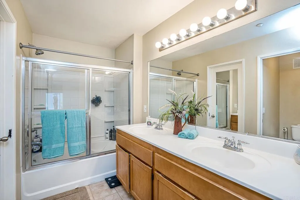 https://cdn.realtyfeed.com/cdn/127/306704772/3c974fa5c0a9fbcc364f1298595b00d4.webp