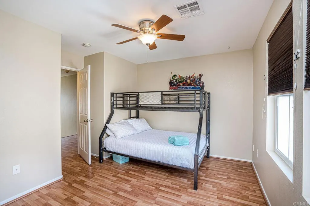 https://cdn.realtyfeed.com/cdn/127/306704772/4aa8f4efe07e98c10af9de496eeb3a5f.webp